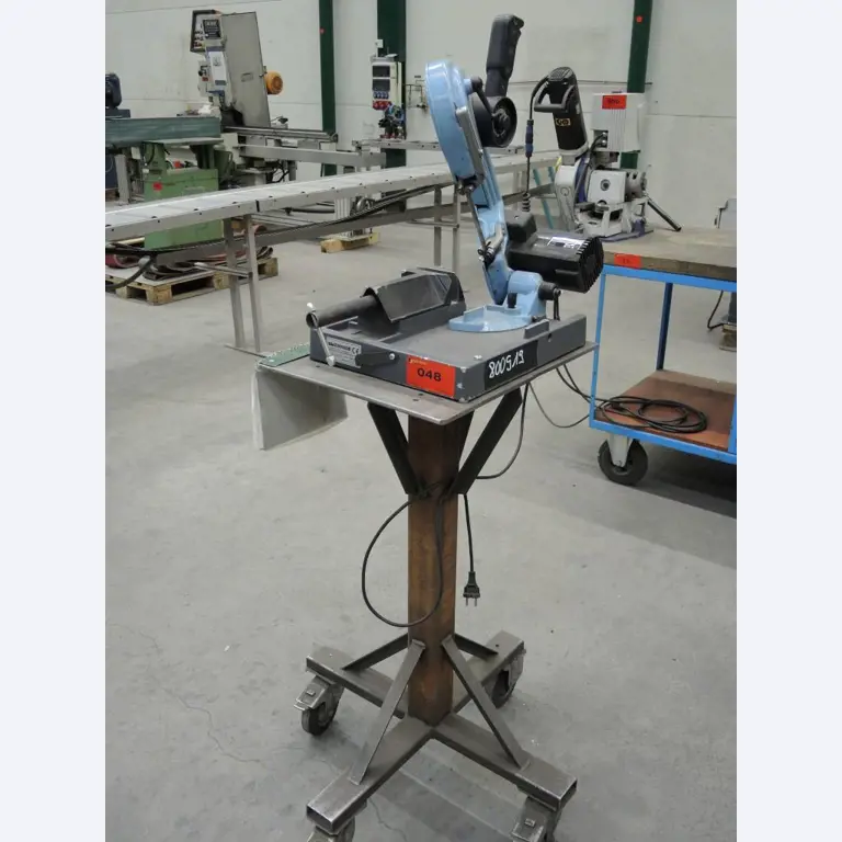 Chapas metálicas e máquinas para trabalhar metais<br><font size="2">Colaboração com Hilco Industrial Acquisitions bv</font><br><img src="/images/hil.png"><br>-1