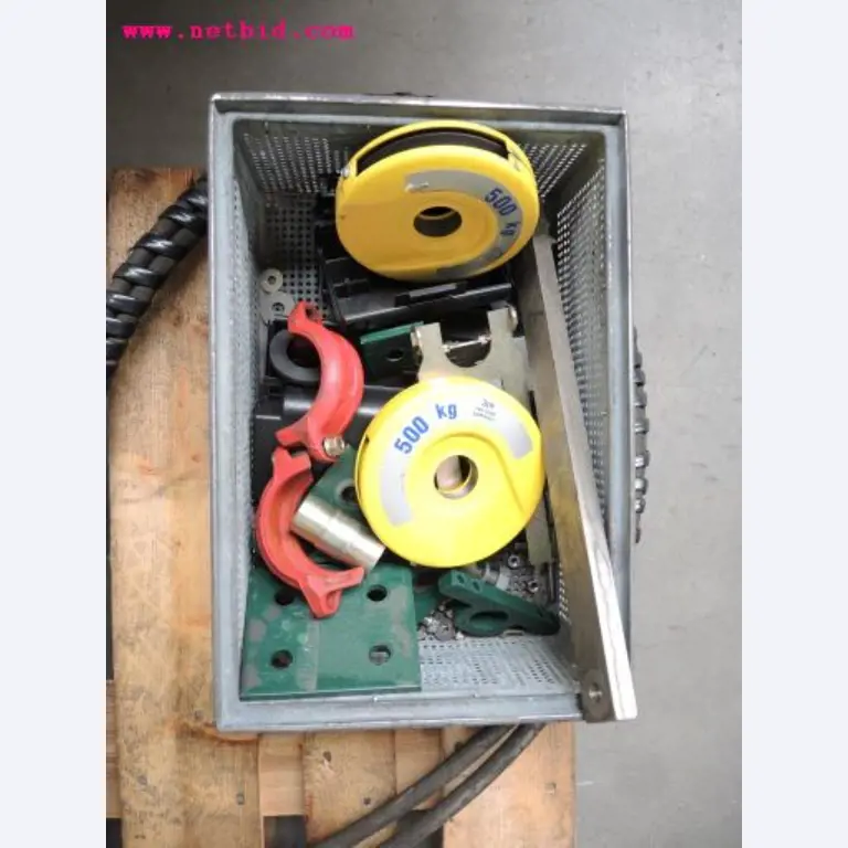 Chapas metálicas e máquinas para trabalhar metais<br><font size="2">Em colaboração com a Hilco Industrial Acquisitions bv</font>-8