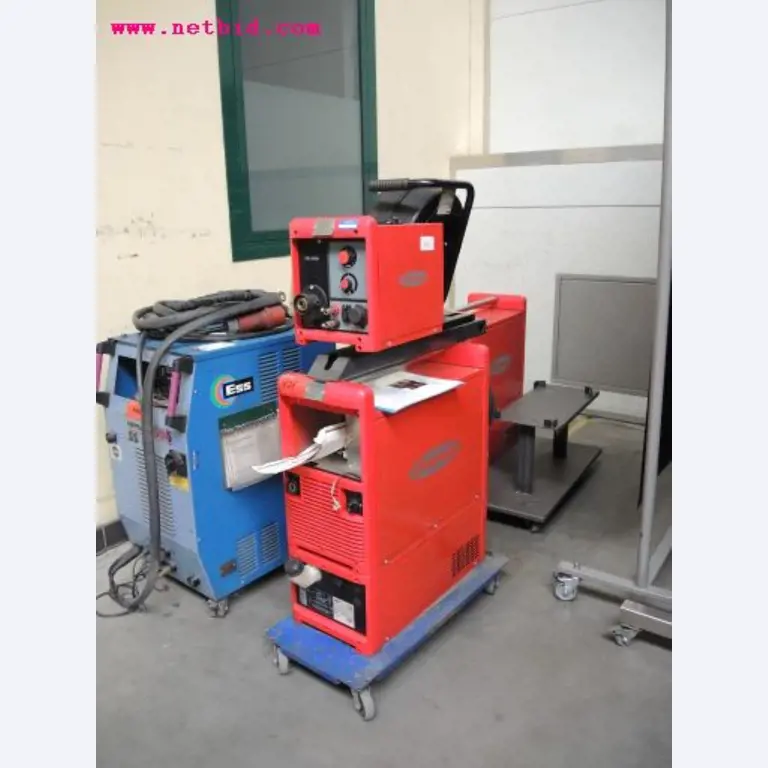 Chapas metálicas e máquinas para trabalhar metais<br><font size="2">Em colaboração com a Hilco Industrial Acquisitions bv</font>-8