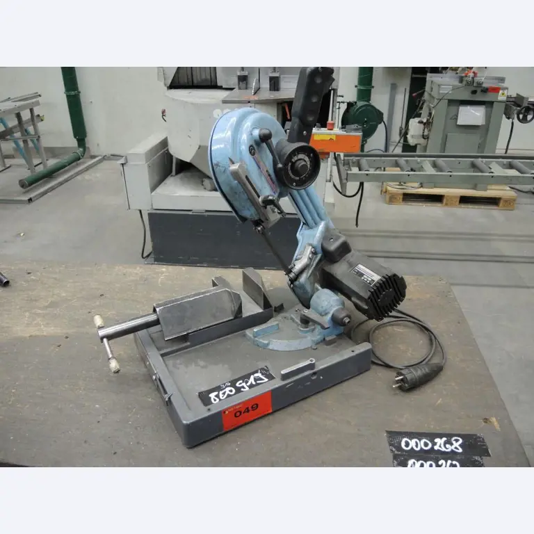 Chapas metálicas e máquinas para trabalhar metais<br><font size="2">Colaboração com Hilco Industrial Acquisitions bv</font><br><img src="/images/hil.png"><br>-1