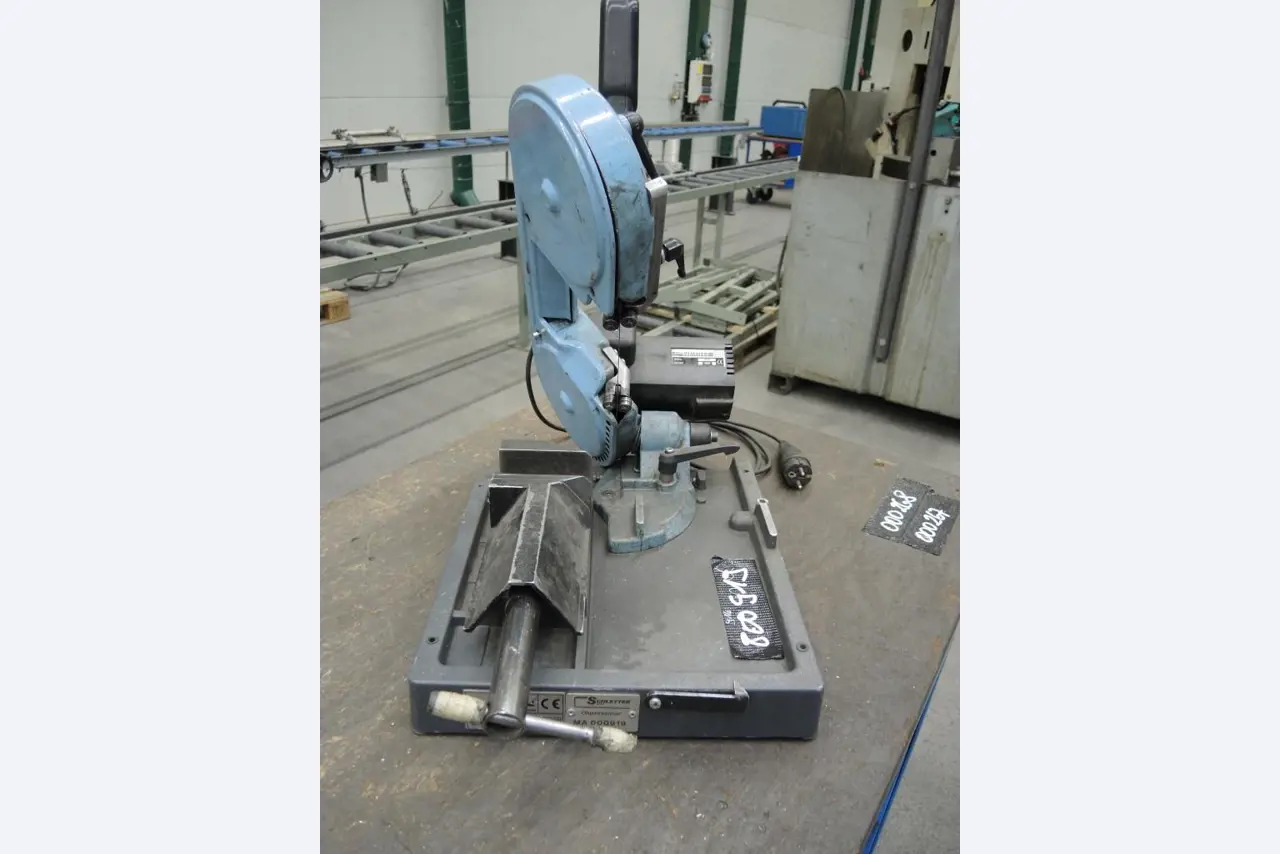 Chapas metálicas e máquinas para trabalhar metais<br><font size="2">Colaboração com Hilco Industrial Acquisitions bv</font><br><img src="/images/hil.png"><br>-2