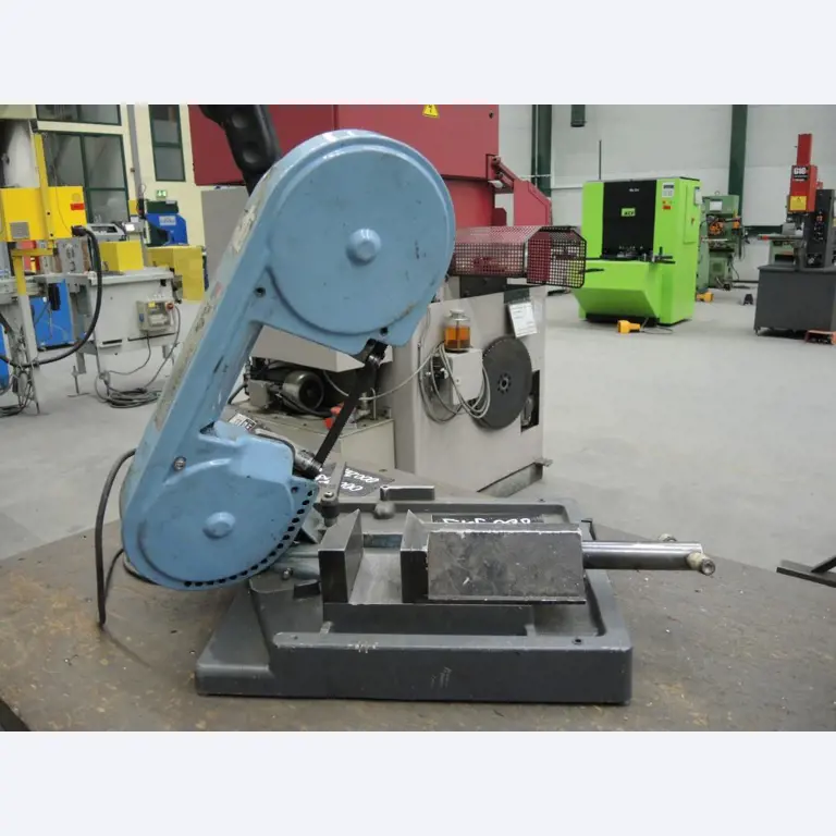 Chapas metálicas e máquinas para trabalhar metais<br><font size="2">Colaboração com Hilco Industrial Acquisitions bv</font><br><img src="/images/hil.png"><br>-4