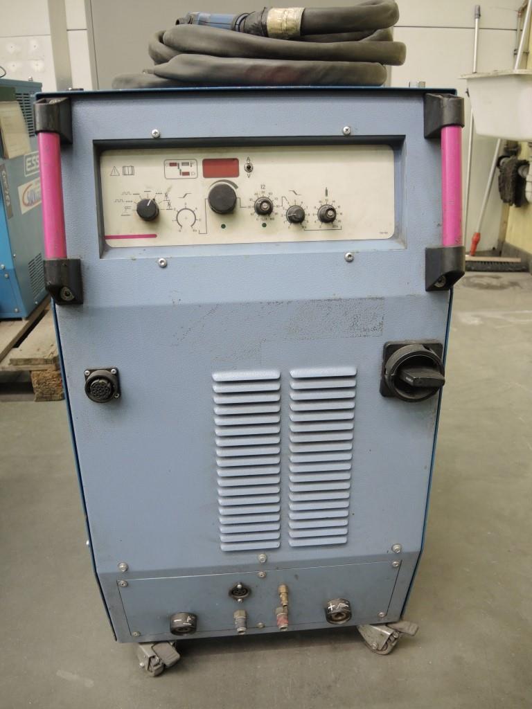 Chapas metálicas e máquinas para trabalhar metais<br><font size="2">Colaboração com Hilco Industrial Acquisitions bv</font><br><img src="/images/hil.png"><br>-2