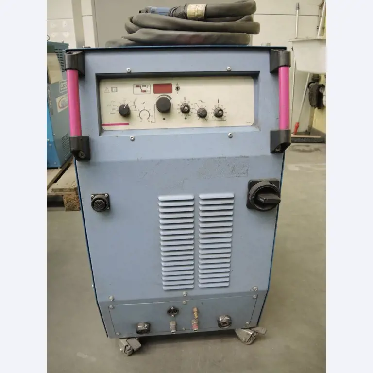 stroje na zpracování plechu a kovoobrábecí<br><font size="2">Ve spolupráci s firmo u Hilco Industrial Acquisitions bv</font><img src="/images/hilco-logo.png">
-2