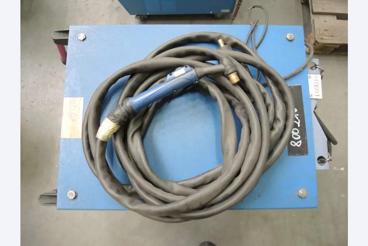 stroje na zpracování plechu a kovoobrábecí<br><font size="2">Ve spolupráci s firmo u Hilco Industrial Acquisitions bv</font><img src="/images/hilco-logo.png">
-5