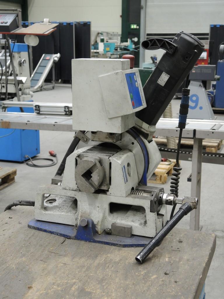 Blech- und Metallbearbeitungsmaschinen<br><font size="2">Zusammenarbeit mit Hilco Industrial Acquisitions bv</font><br><img src="/images/hil.png"><br>-4