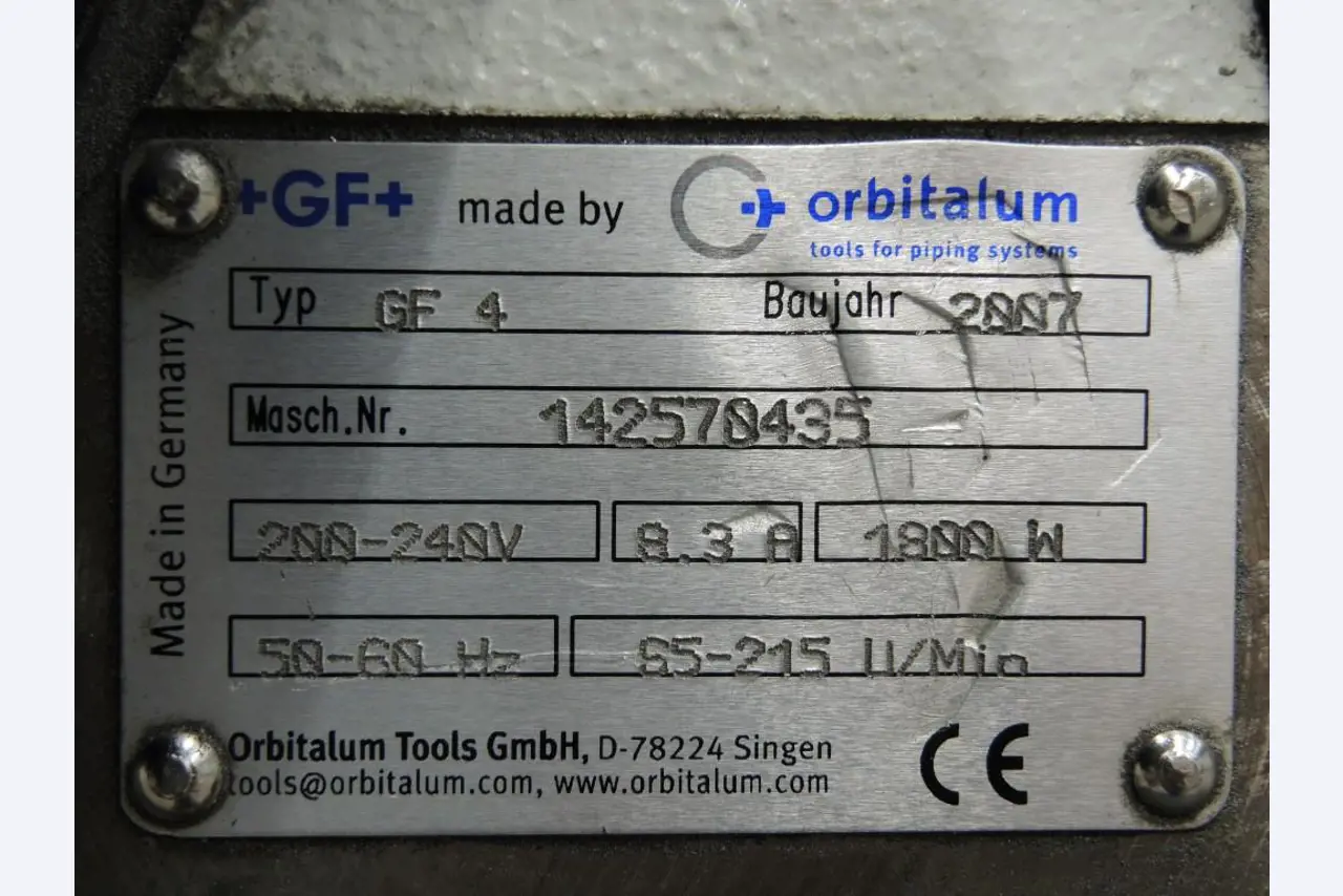 Chapas metálicas e máquinas para trabalhar metais<br><font size="2">Colaboração com Hilco Industrial Acquisitions bv</font><br><img src="/images/hil.png"><br>-6