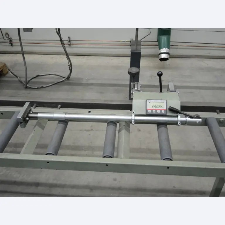 Chapas metálicas e máquinas para trabalhar metais<br><font size="2">Colaboração com Hilco Industrial Acquisitions bv</font><br><img src="/images/hil.png"><br>-11