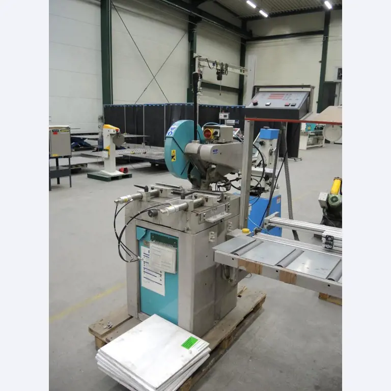 Chapas metálicas e máquinas para trabalhar metais<br><font size="2">Colaboração com Hilco Industrial Acquisitions bv</font><br><img src="/images/hil.png"><br>-3