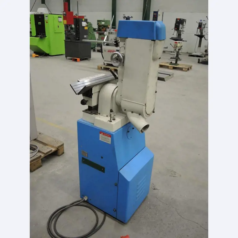 Chapas metálicas e máquinas para trabalhar metais<br><font size="2">Colaboração com Hilco Industrial Acquisitions bv</font><br><img src="/images/hil.png"><br>-3