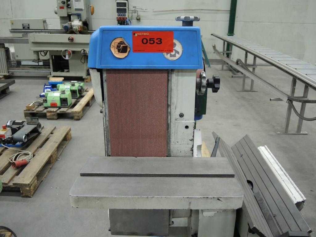 Blech- und Metallbearbeitungsmaschinen<br><font size="2">Zusammenarbeit mit Hilco Industrial Acquisitions bv</font><br><img src="/images/hil.png"><br>-4