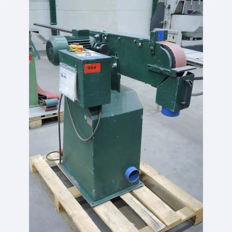 Chapas metálicas e máquinas para trabalhar metais<br><font size="2">Colaboração com Hilco Industrial Acquisitions bv</font><br><img src="/images/hil.png"><br>-1