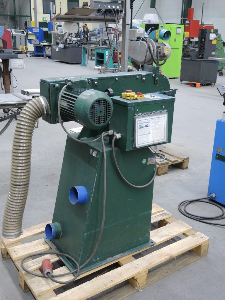 Blech- und Metallbearbeitungsmaschinen<br><font size="2">Zusammenarbeit mit Hilco Industrial Acquisitions bv</font><br><img src="/images/hil.png"><br>-2