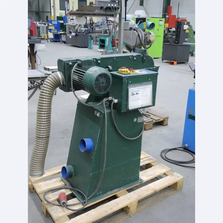 Chapas metálicas e máquinas para trabalhar metais<br><font size="2">Colaboração com Hilco Industrial Acquisitions bv</font><br><img src="/images/hil.png"><br>-2