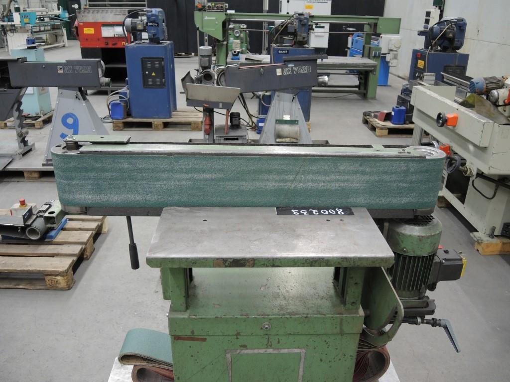 Chapas metálicas e máquinas para trabalhar metais<br><font size="2">Colaboração com Hilco Industrial Acquisitions bv</font><br><img src="/images/hil.png"><br>-4