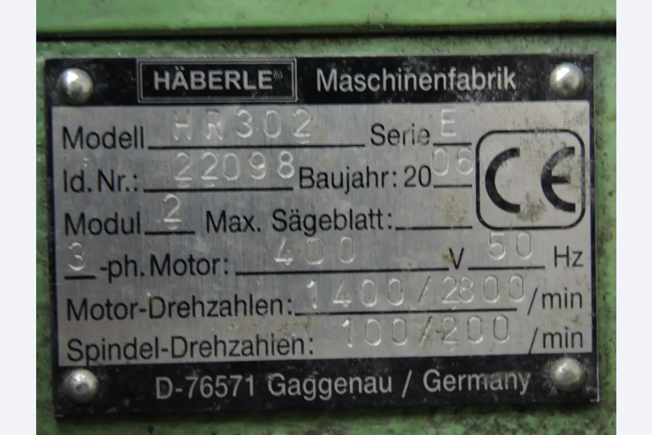 Chapas metálicas e máquinas para trabalhar metais<br><font size="2">Colaboração com Hilco Industrial Acquisitions bv</font><br><img src="/images/hil.png"><br>-5