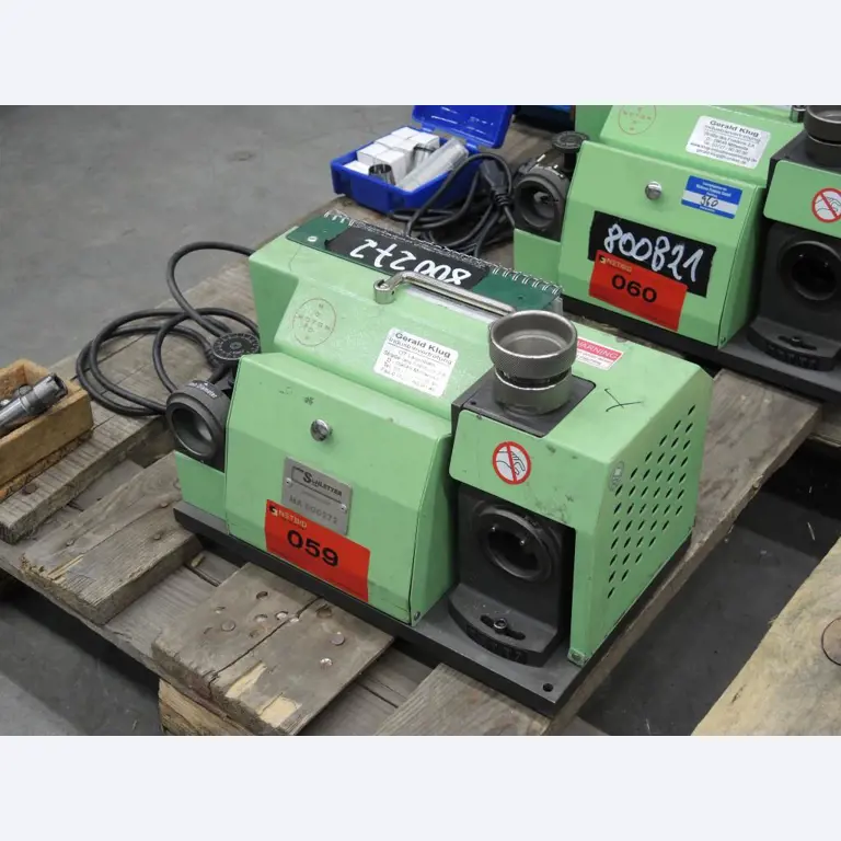 Chapas metálicas e máquinas para trabalhar metais<br><font size="2">Colaboração com Hilco Industrial Acquisitions bv</font><br><img src="/images/hil.png"><br>-1