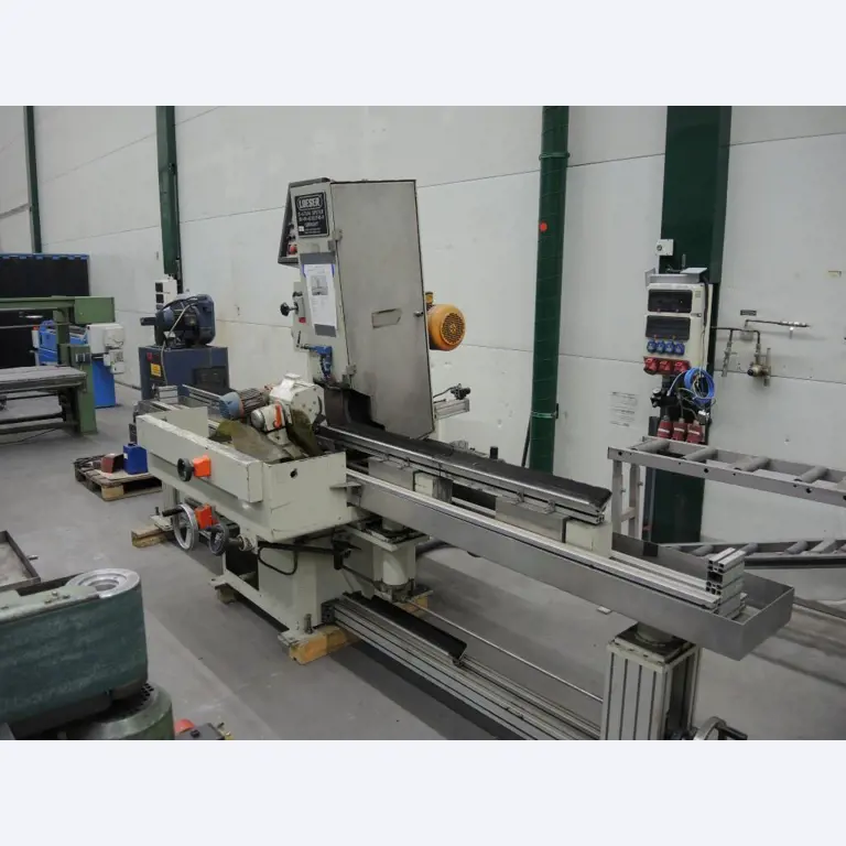 Chapas metálicas e máquinas para trabalhar metais<br><font size="2">Colaboração com Hilco Industrial Acquisitions bv</font><br><img src="/images/hil.png"><br>-4