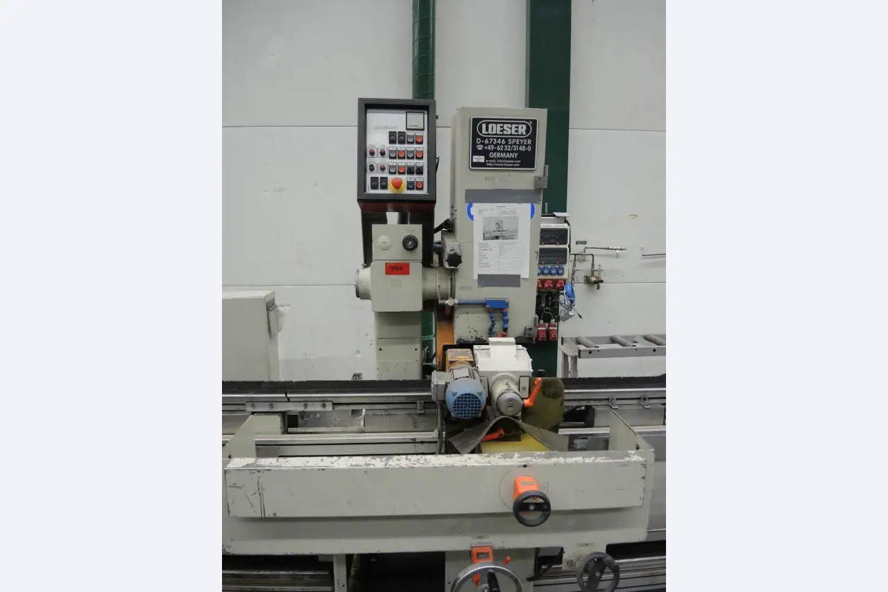 Chapas metálicas e máquinas para trabalhar metais<br><font size="2">Colaboração com Hilco Industrial Acquisitions bv</font><br><img src="/images/hil.png"><br>-6