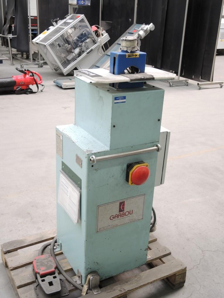 Chapas metálicas e máquinas para trabalhar metais<br><font size="2">Colaboração com Hilco Industrial Acquisitions bv</font><br><img src="/images/hil.png"><br>-2