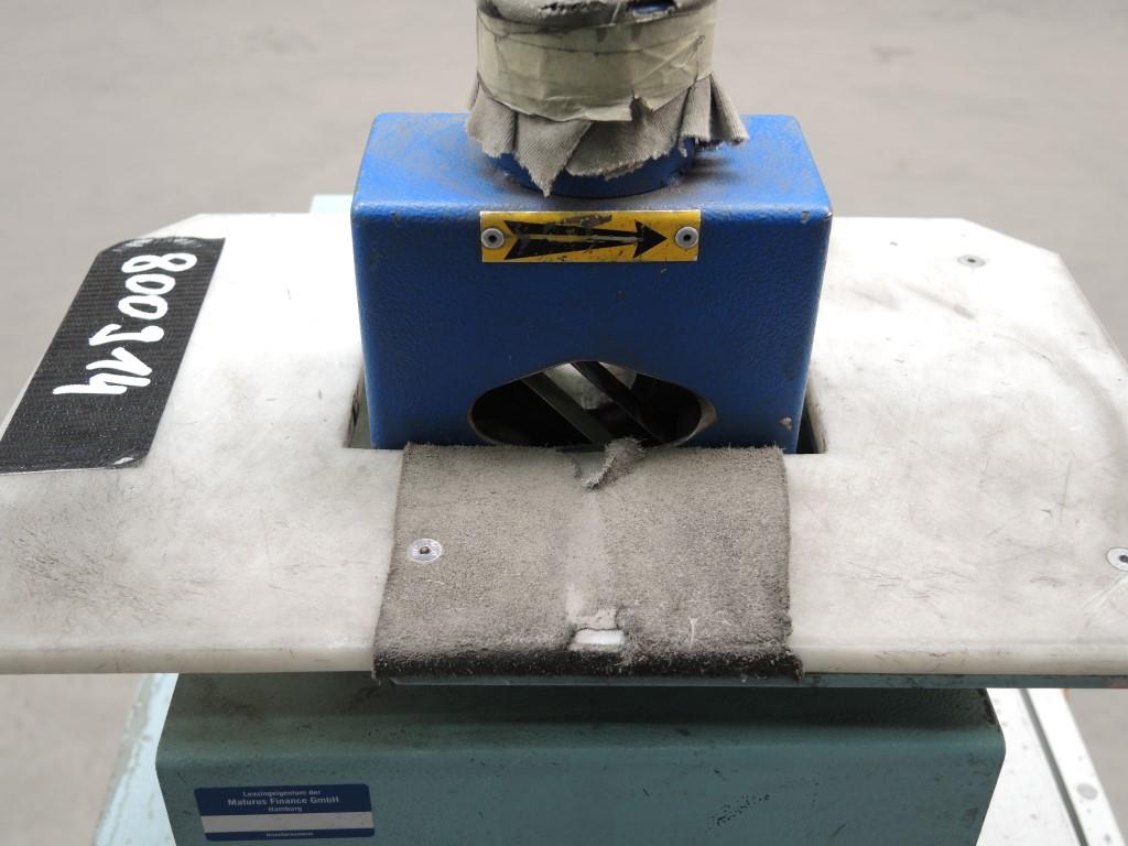 Chapas metálicas e máquinas para trabalhar metais<br><font size="2">Colaboração com Hilco Industrial Acquisitions bv</font><br><img src="/images/hil.png"><br>-3