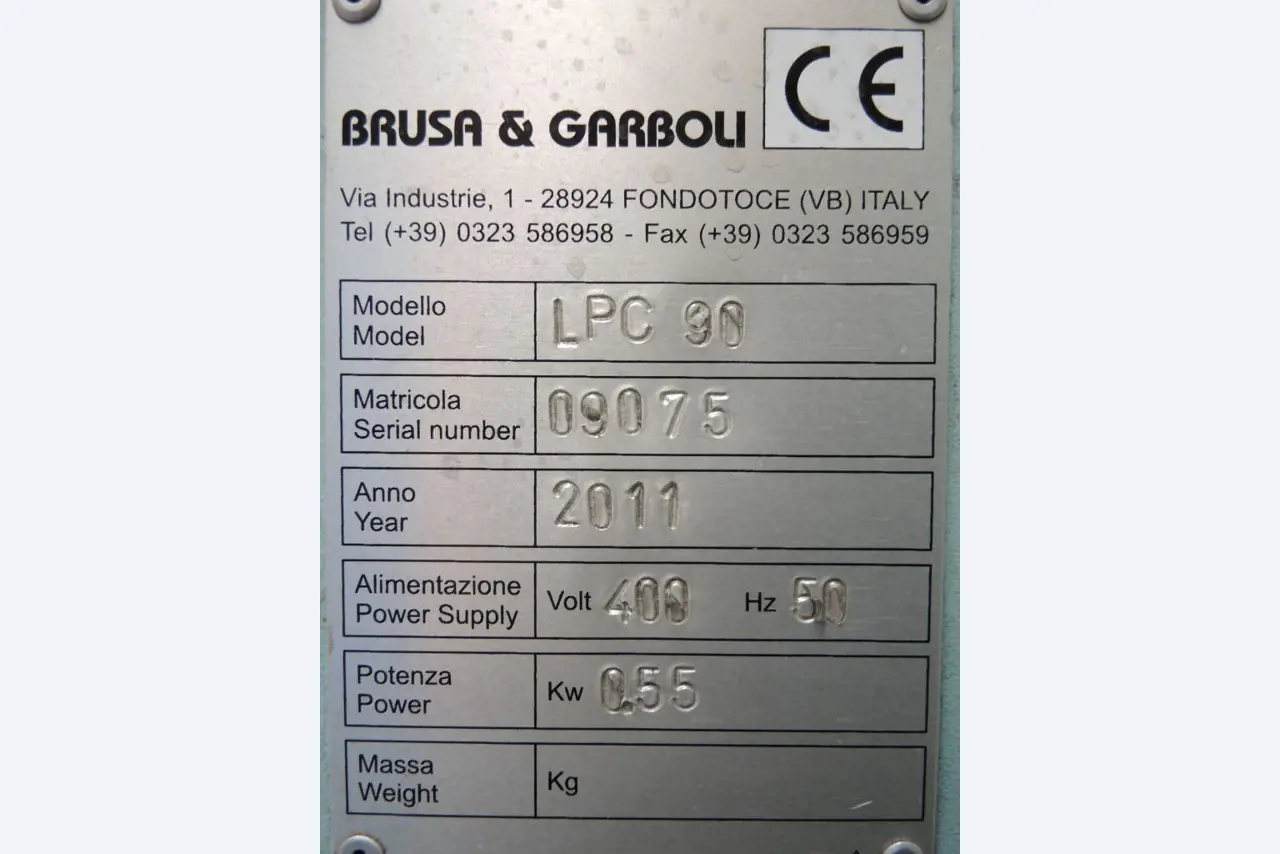 Chapas metálicas e máquinas para trabalhar metais<br><font size="2">Colaboração com Hilco Industrial Acquisitions bv</font><br><img src="/images/hil.png"><br>-4