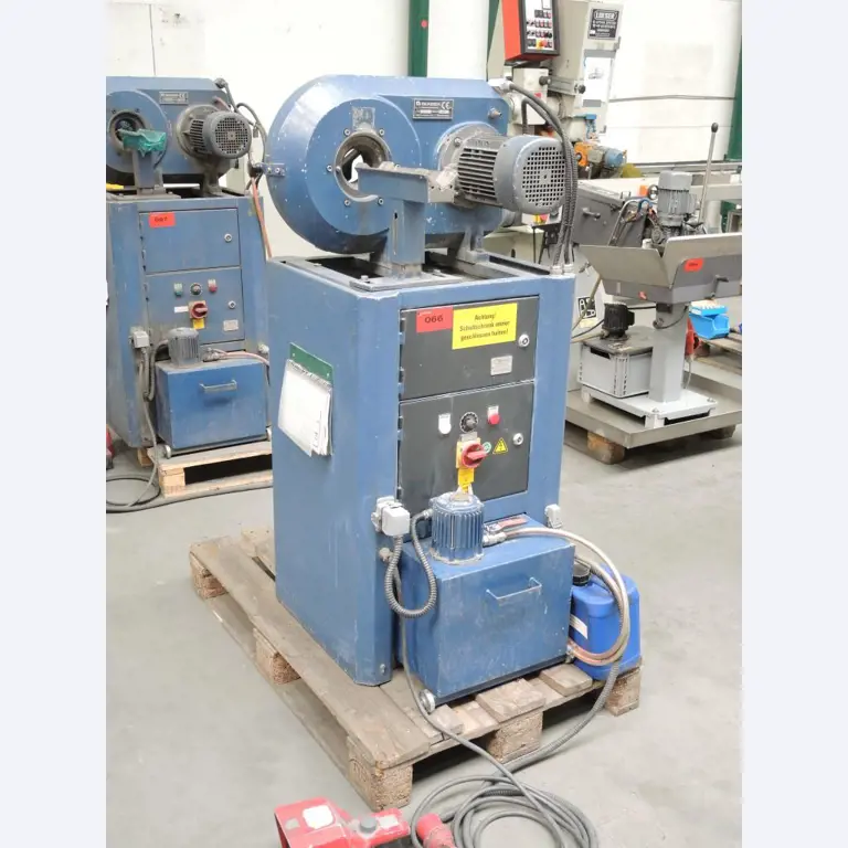 Chapas metálicas e máquinas para trabalhar metais<br><font size="2">Colaboração com Hilco Industrial Acquisitions bv</font><br><img src="/images/hil.png"><br>-1