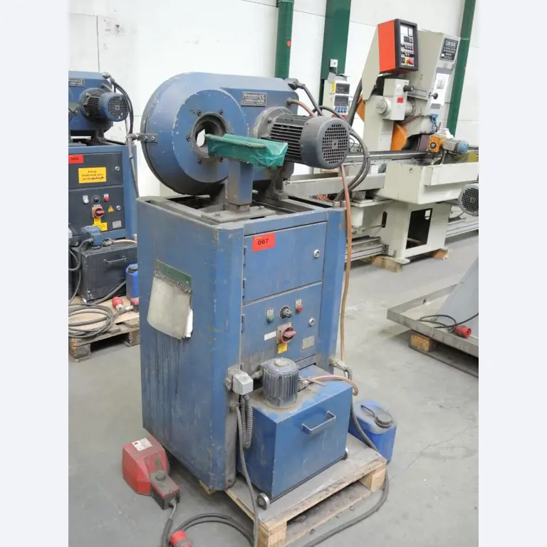 Chapas metálicas e máquinas para trabalhar metais<br><font size="2">Colaboração com Hilco Industrial Acquisitions bv</font><br><img src="/images/hil.png"><br>-1