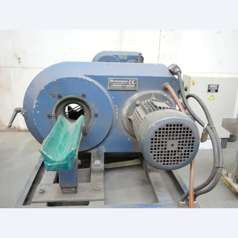 Chapas metálicas e máquinas para trabalhar metais<br><font size="2">Colaboração com Hilco Industrial Acquisitions bv</font><br><img src="/images/hil.png"><br>-4