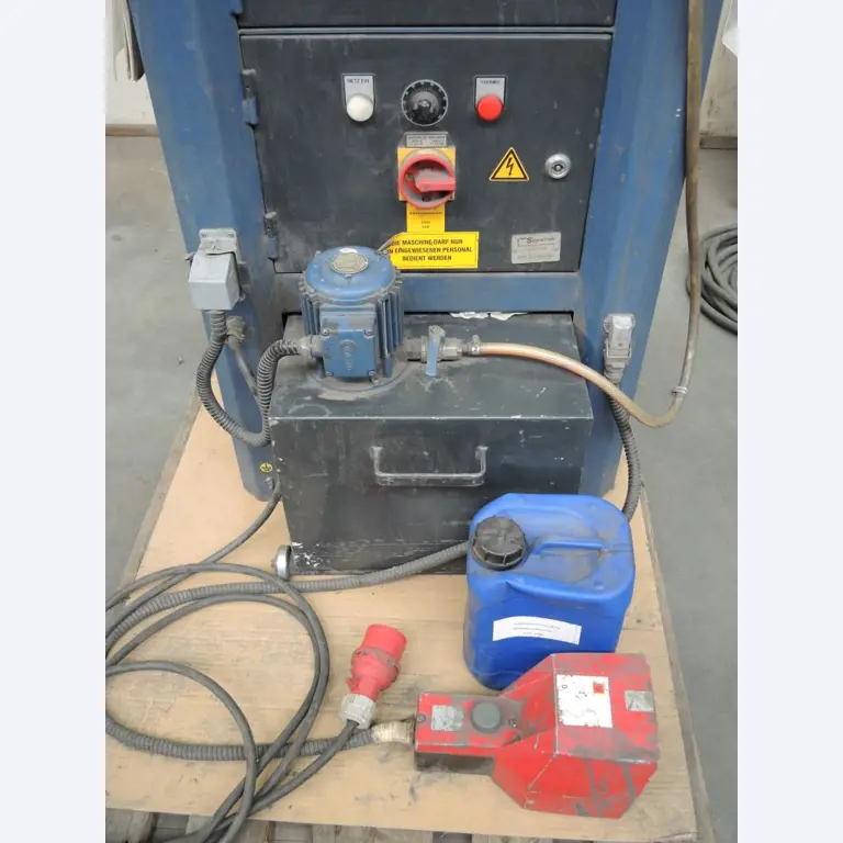 Chapas metálicas e máquinas para trabalhar metais<br><font size="2">Colaboração com Hilco Industrial Acquisitions bv</font><br><img src="/images/hil.png"><br>-6