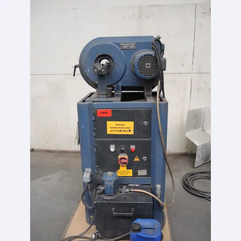 Chapas metálicas e máquinas para trabalhar metais<br><font size="2">Colaboração com Hilco Industrial Acquisitions bv</font><br><img src="/images/hil.png"><br>-2