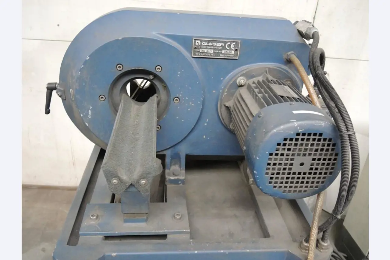 Chapas metálicas e máquinas para trabalhar metais<br><font size="2">Colaboração com Hilco Industrial Acquisitions bv</font><br><img src="/images/hil.png"><br>-6