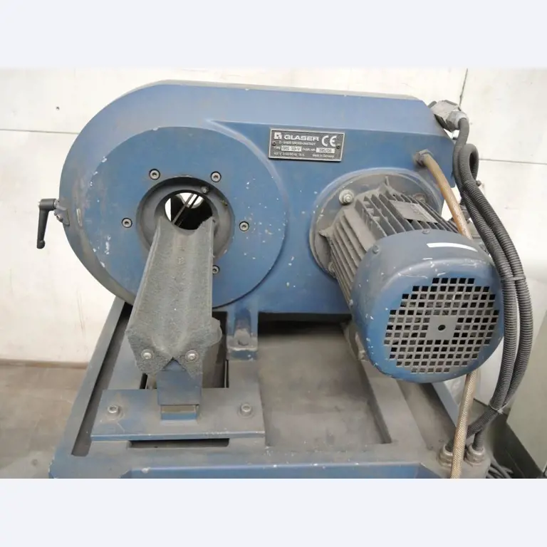 Chapas metálicas e máquinas para trabalhar metais<br><font size="2">Colaboração com Hilco Industrial Acquisitions bv</font><br><img src="/images/hil.png"><br>-6