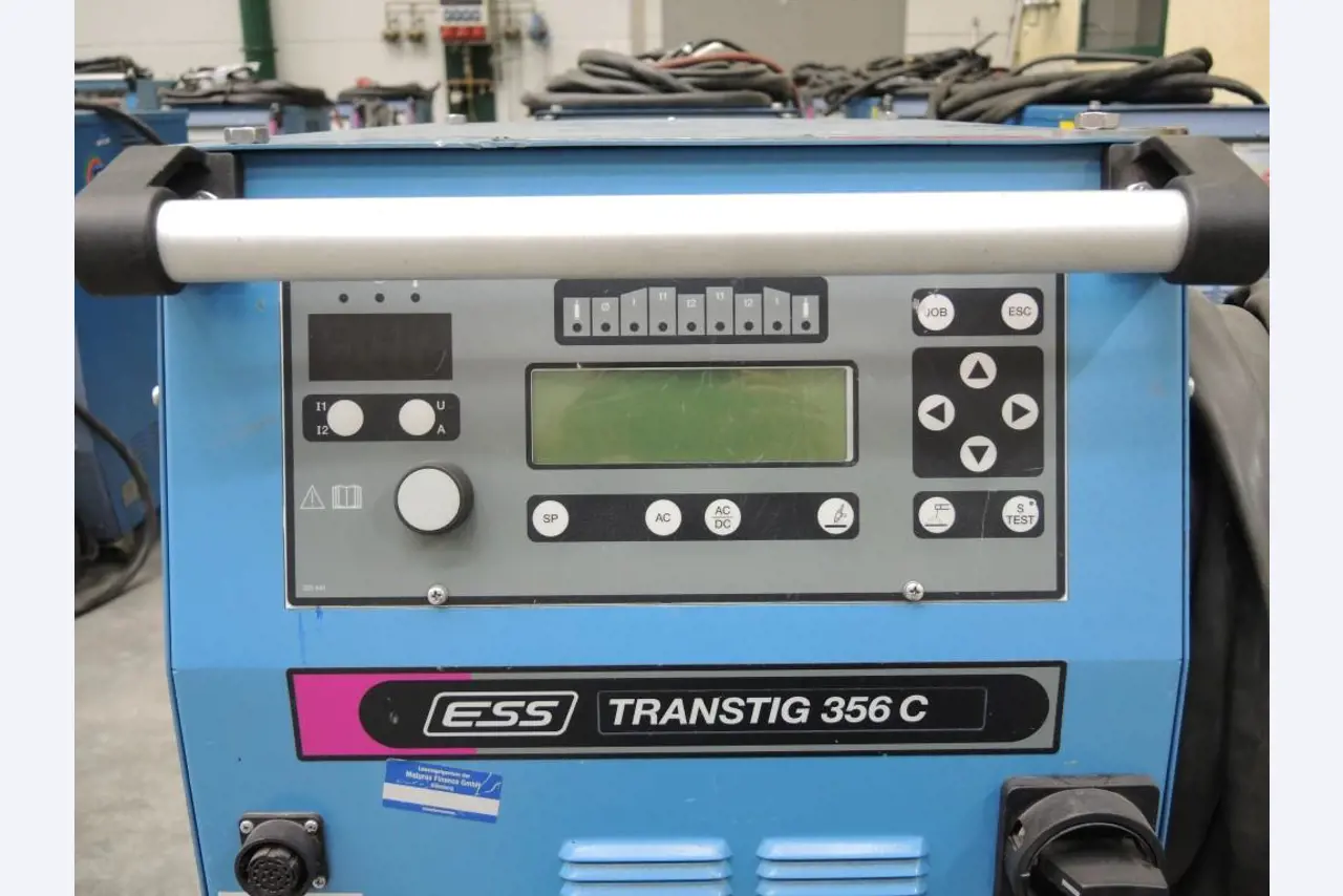 stroje na zpracování plechu a kovoobrábecí<br><font size="2">Ve spolupráci s firmo u Hilco Industrial Acquisitions bv</font><img src="/images/hilco-logo.png">
-3