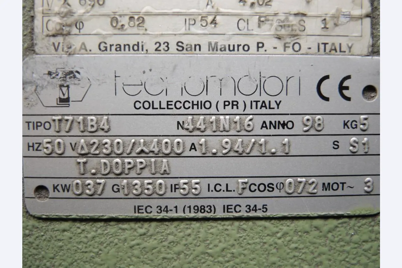 Chapas metálicas e máquinas para trabalhar metais<br><font size="2">Colaboração com Hilco Industrial Acquisitions bv</font><br><img src="/images/hil.png"><br>-7