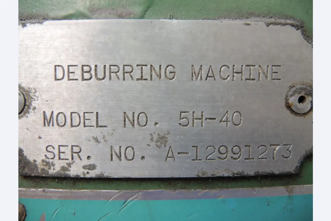 Chapas metálicas e máquinas para trabalhar metais<br><font size="2">Colaboração com Hilco Industrial Acquisitions bv</font><br><img src="/images/hil.png"><br>-3