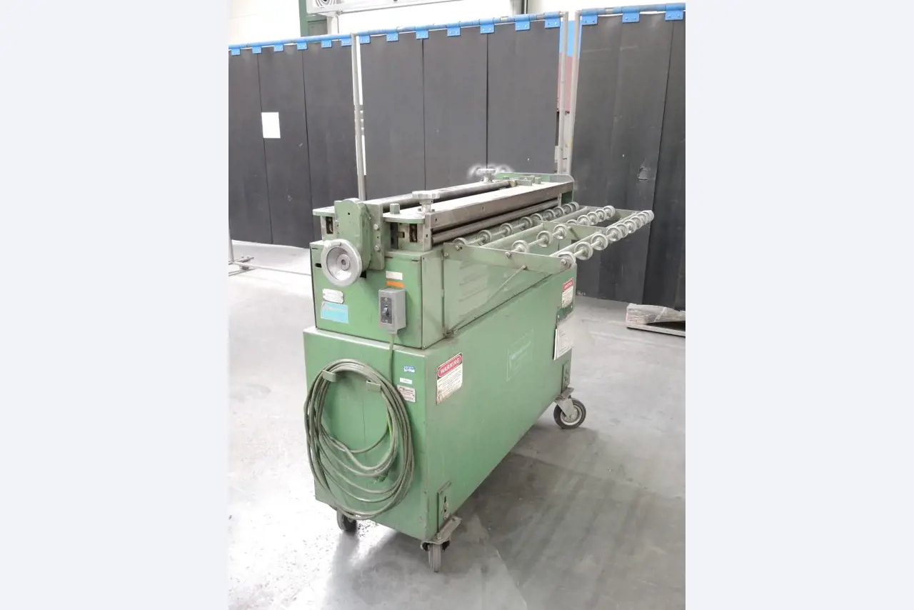 Chapas metálicas e máquinas para trabalhar metais<br><font size="2">Colaboração com Hilco Industrial Acquisitions bv</font><br><img src="/images/hil.png"><br>-6