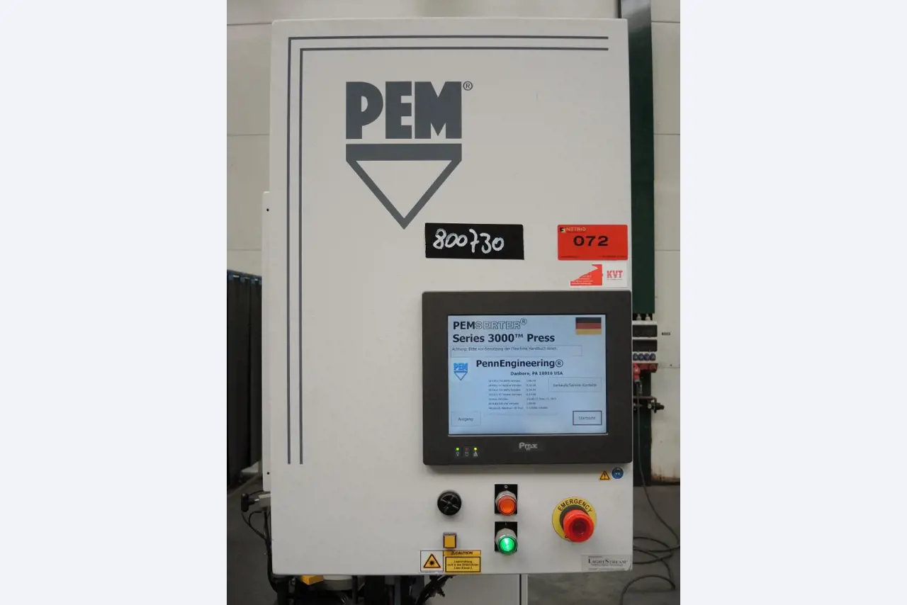 Chapas metálicas e máquinas para trabalhar metais<br><font size="2">Colaboração com Hilco Industrial Acquisitions bv</font><br><img src="/images/hil.png"><br>-11