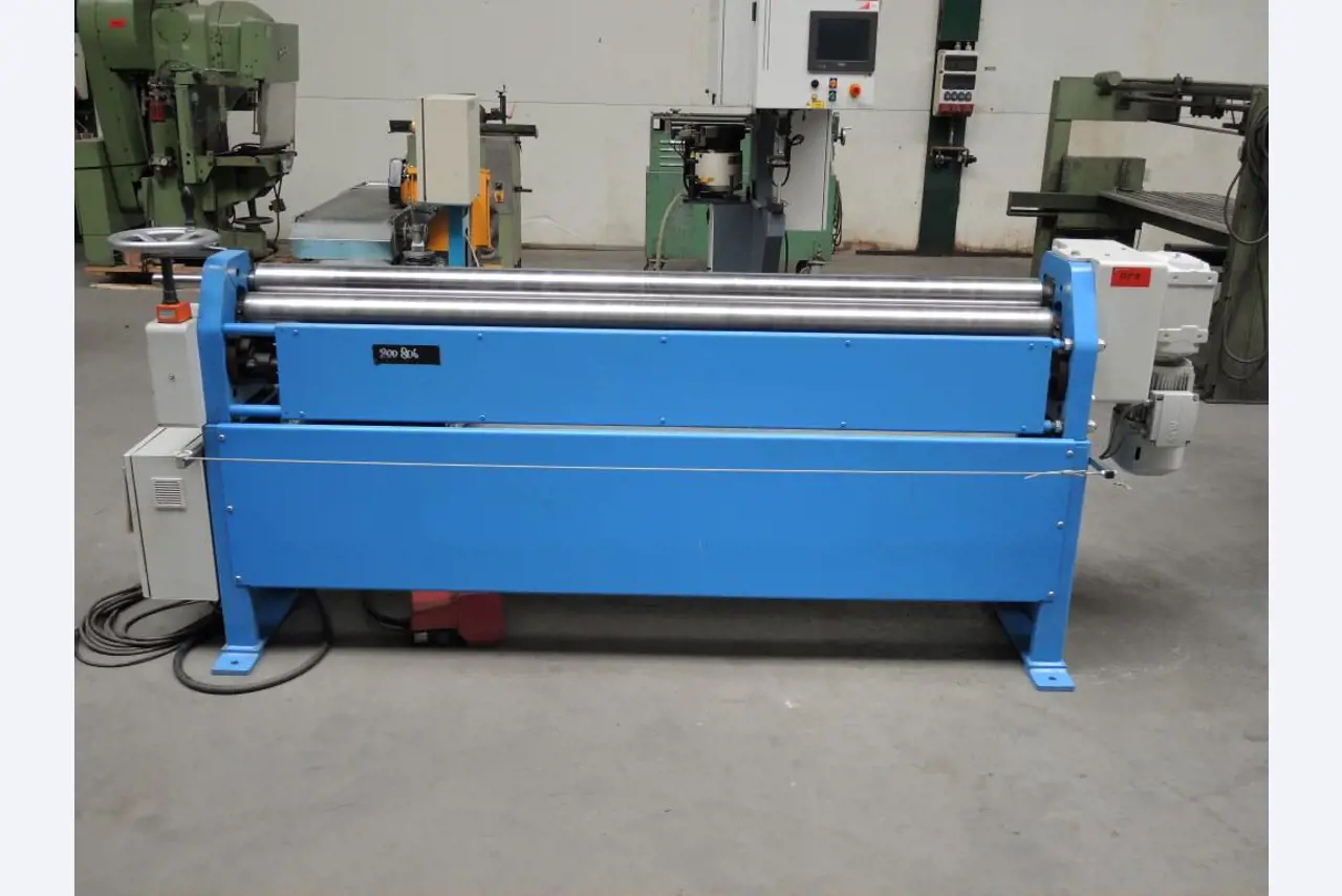 Chapas metálicas e máquinas para trabalhar metais<br><font size="2">Colaboração com Hilco Industrial Acquisitions bv</font><br><img src="/images/hil.png"><br>-2