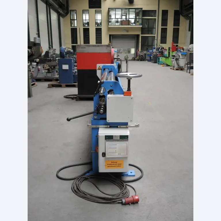 Chapas metálicas e máquinas para trabalhar metais<br><font size="2">Colaboração com Hilco Industrial Acquisitions bv</font><br><img src="/images/hil.png"><br>-4