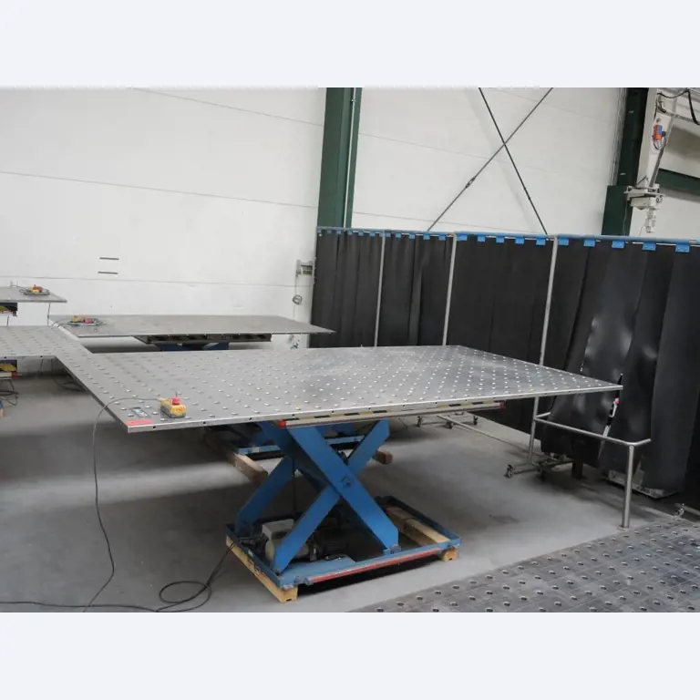 Chapas metálicas e máquinas para trabalhar metais<br><font size="2">Colaboração com Hilco Industrial Acquisitions bv</font><br><img src="/images/hil.png"><br>-1