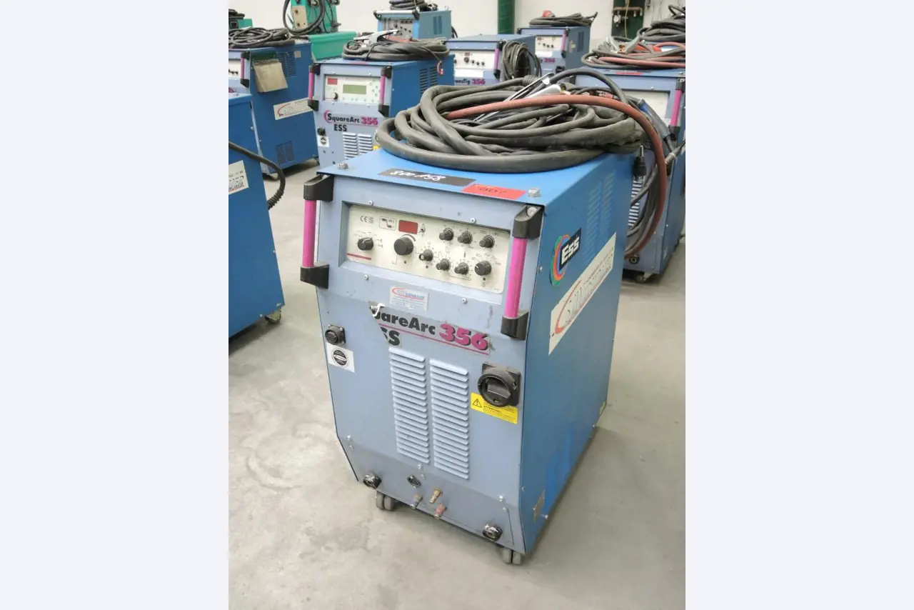 Machines pour le travail de la tôle et des métaux<br><font size="2">Collaboration avec Hilco Industrial Acquisitions bv</font><br><img src="/images/hil.png"><br>-1