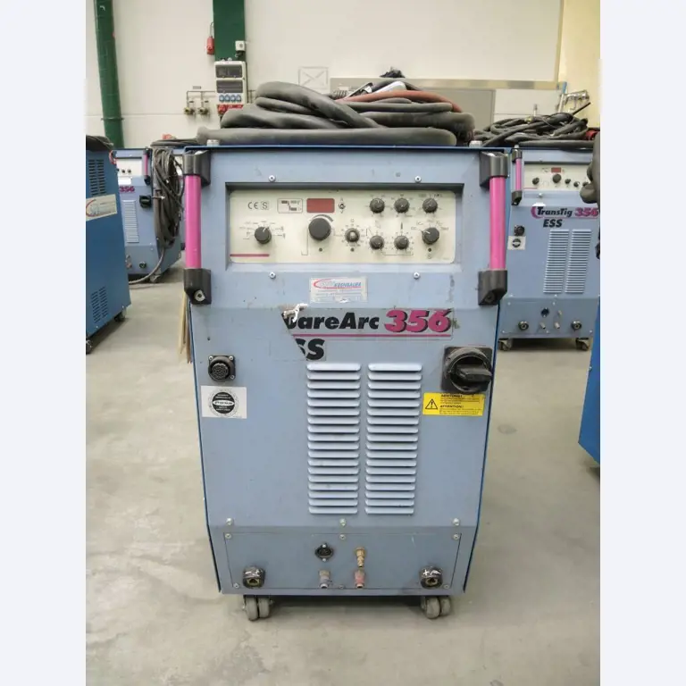 Machines pour le travail de la tôle et des métaux<br><font size="2">Collaboration avec Hilco Industrial Acquisitions bv</font><br><img src="/images/hil.png"><br>-2