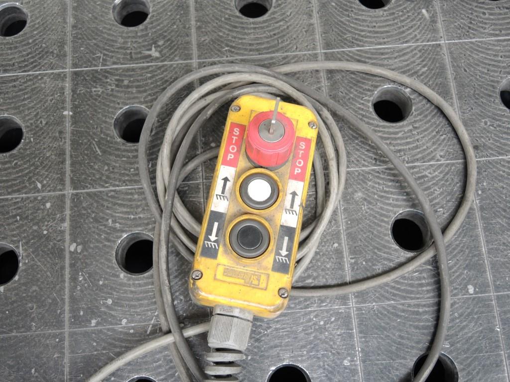 Chapas metálicas e máquinas para trabalhar metais<br><font size="2">Colaboração com Hilco Industrial Acquisitions bv</font><br><img src="/images/hil.png"><br>-4