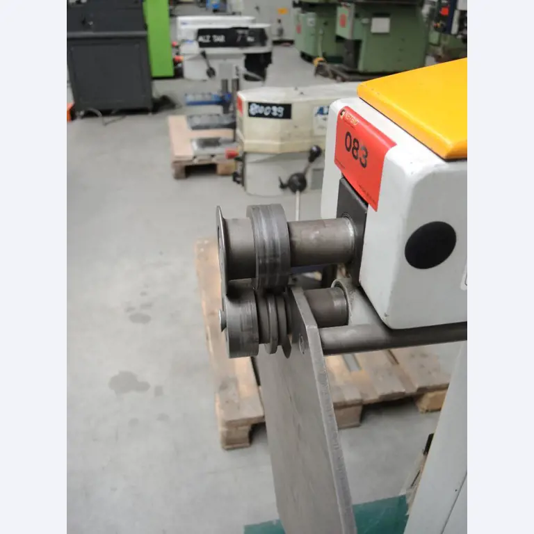 Chapas metálicas e máquinas para trabalhar metais<br><font size="2">Colaboração com Hilco Industrial Acquisitions bv</font><br><img src="/images/hil.png"><br>-4