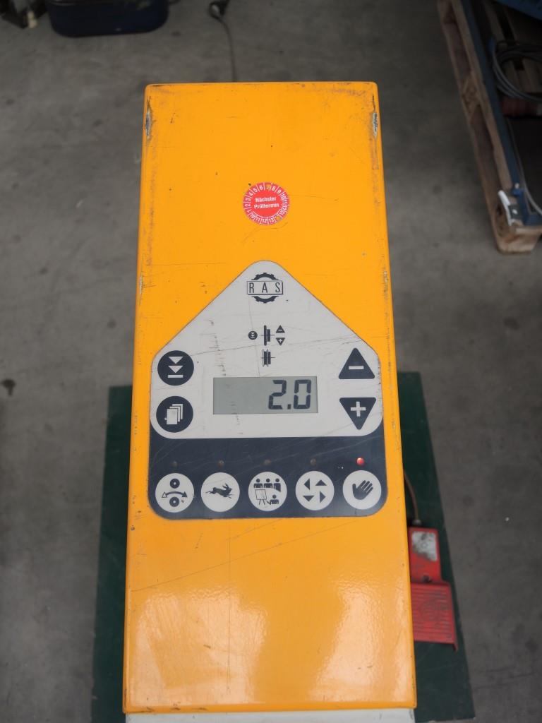 Machines pour le travail de la tôle et des métaux<br><font size="2">Collaboration avec Hilco Industrial Acquisitions bv</font><br><img src="/images/hil.png"><br>-5