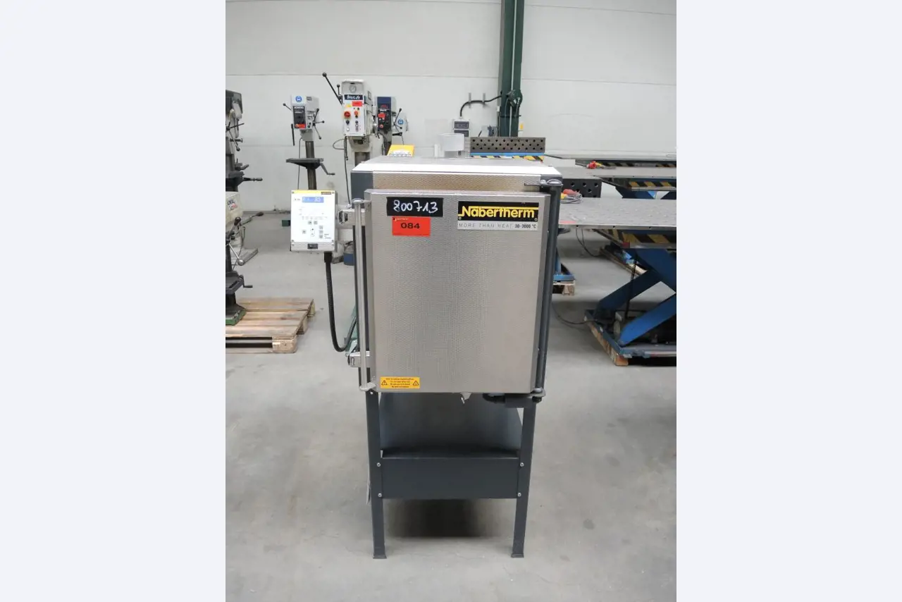 Chapas metálicas e máquinas para trabalhar metais<br><font size="2">Colaboração com Hilco Industrial Acquisitions bv</font><br><img src="/images/hil.png"><br>-2