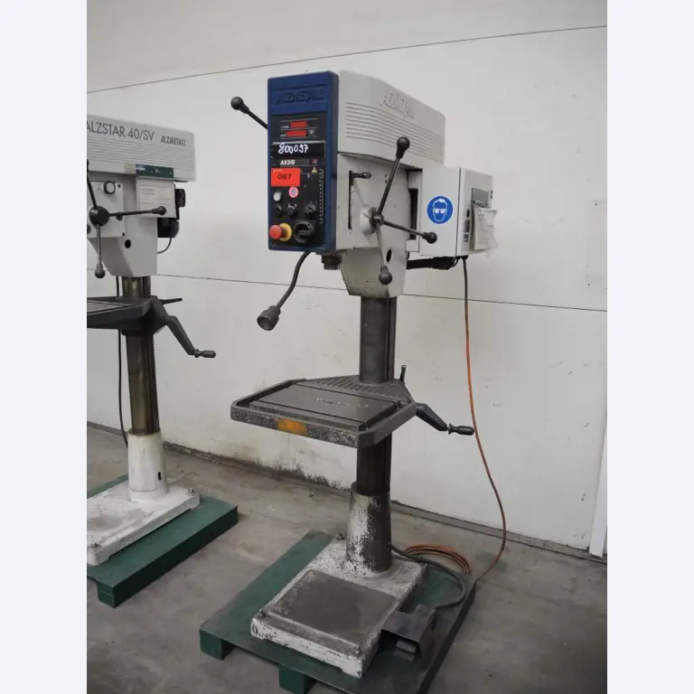 Chapas metálicas e máquinas para trabalhar metais<br><font size="2">Colaboração com Hilco Industrial Acquisitions bv</font><br><img src="/images/hil.png"><br>-1