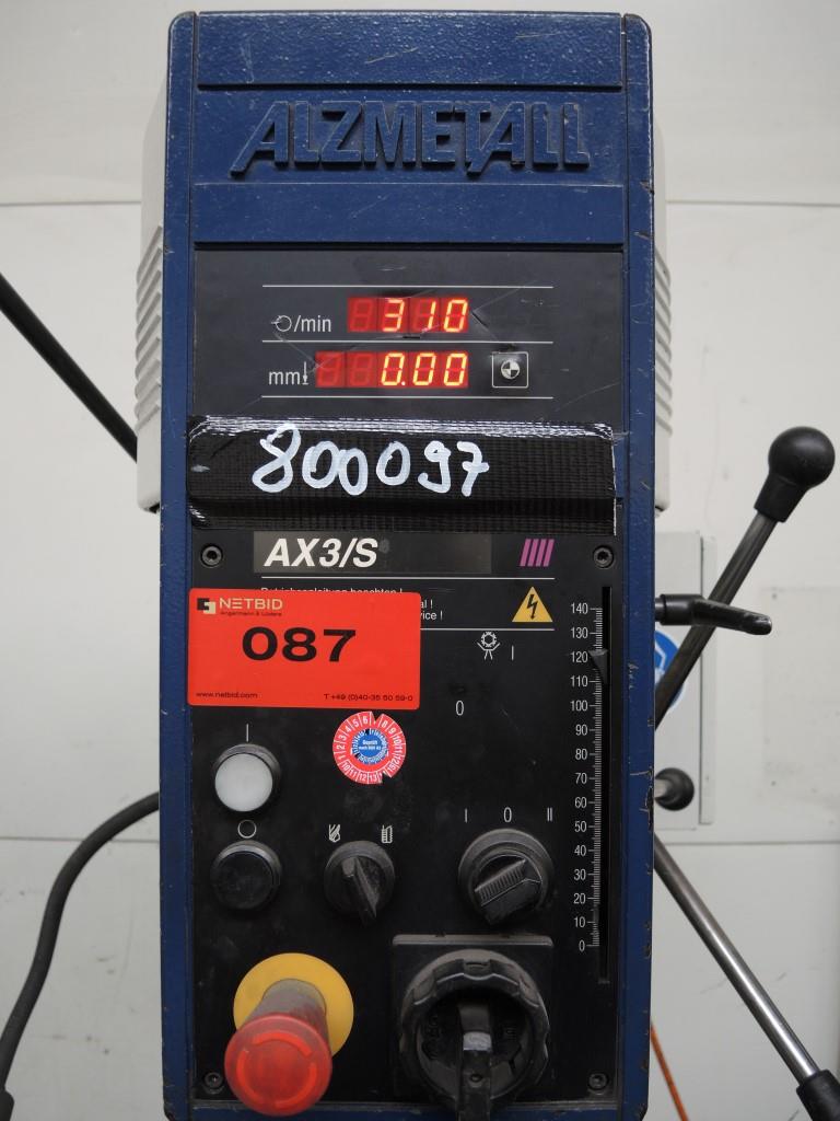 Chapas metálicas e máquinas para trabalhar metais<br><font size="2">Colaboração com Hilco Industrial Acquisitions bv</font><br><img src="/images/hil.png"><br>-4