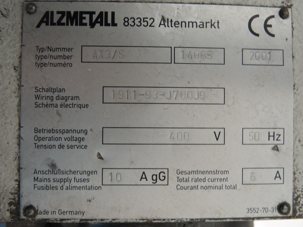 Chapas metálicas e máquinas para trabalhar metais<br><font size="2">Colaboração com Hilco Industrial Acquisitions bv</font><br><img src="/images/hil.png"><br>-6